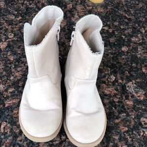 Girl boots